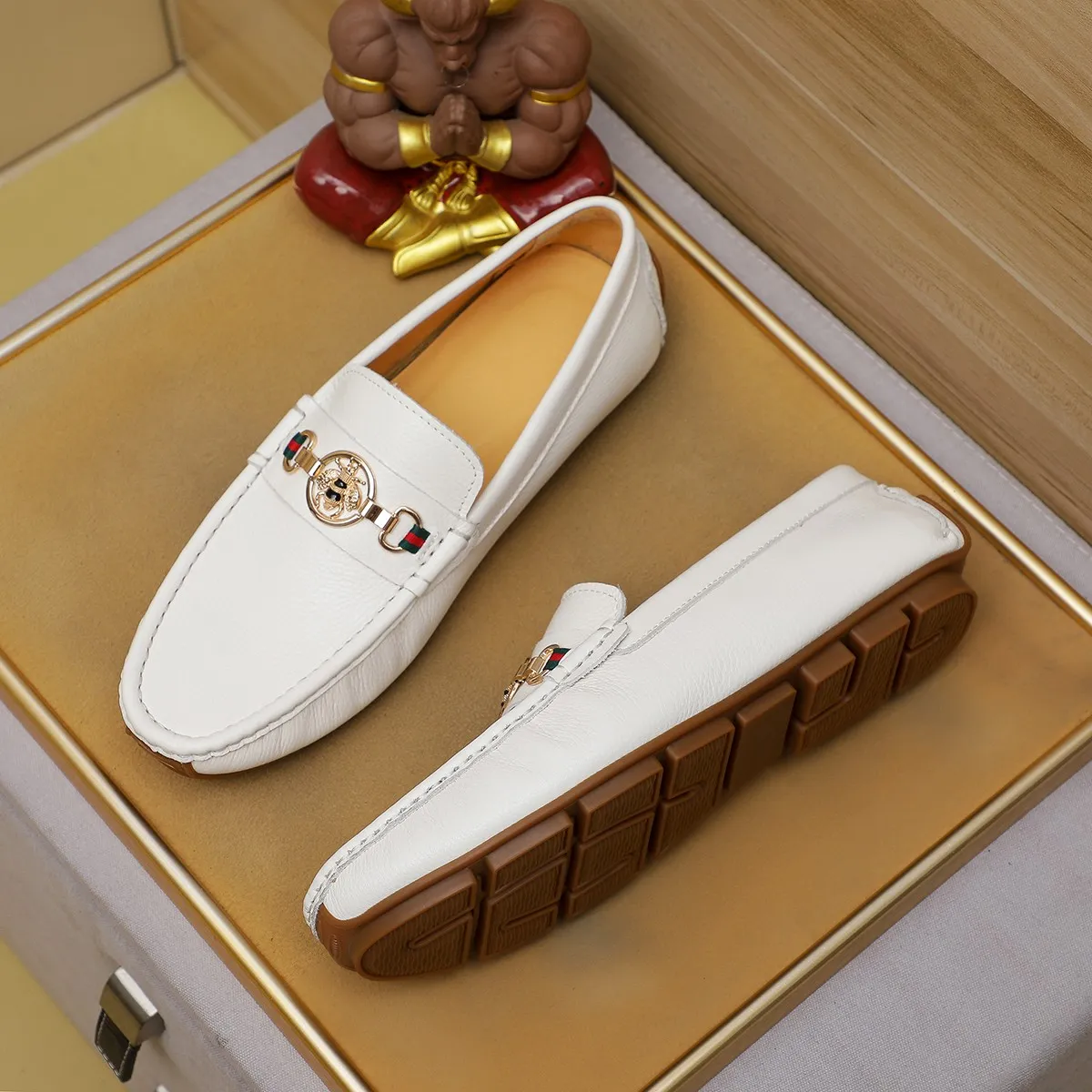 Men's shoes💰380💰🕷🕷️【 GUCCI 】Gucci's best-selling trendy men's casual slip-on shoes 🇨🇳Official website original 1:1 mold 💯Original quality, fine workmanship ☘Fashionable and versatile, perfect shape, comfortable on the feet 🍓Trendy men's recommended model, imported cowhide on the top layer 🎋High-quality pigskin lining, rubber wear-resistant and non-slip outsole, high-end atmosphere, worth owning 🍉Optional 38-44
